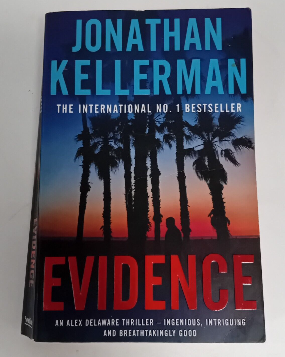 Evidence (Alex Delaware series, Book 24) by Jonathan Kellerman (paperback, 2009)