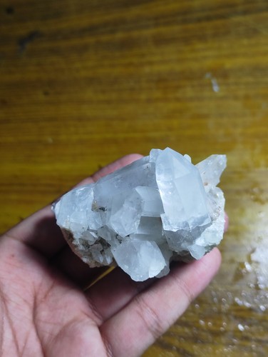 70mm Crystal Points Cluster - 869 Carats - Unique Shape - Picture 6 of 11
