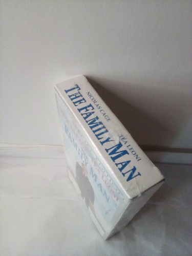 The Family Man VHS Nicolas Cage 2001 - Picture 5 of 7
