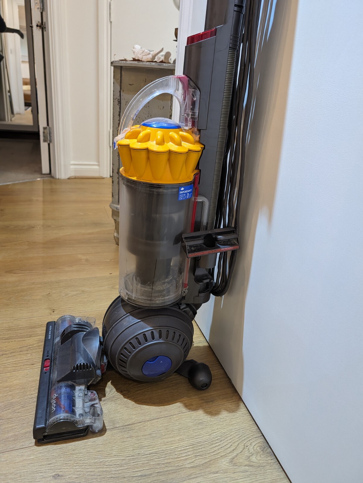Dyson DC40 Multi Floor Ball Upright Hoover Vacuum Cleaner Used Working