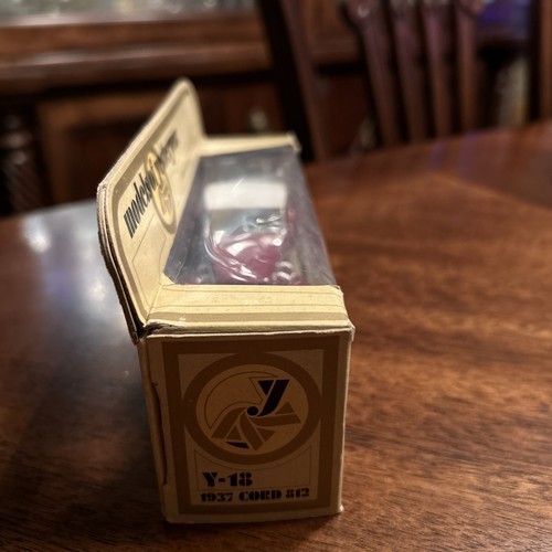 Matchbox: Models Of Yesteryear #Y18: 1937 Cord Model 812: In Original Packaging - Picture 8 of 9