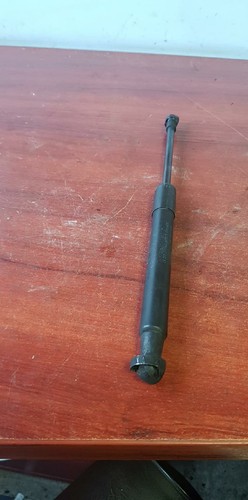 BMW 5 E60 525i Motorhaube Federbein vorne links 7008745 3.0 Benzin 160kw 2007...