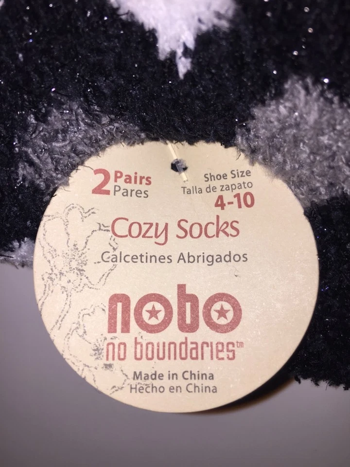 NO BOUNDARIES Women's Cozy Socks 2 Pairs White/Black/Grey Dot Shoe Size 4-10 NWT - Image 3 of 4