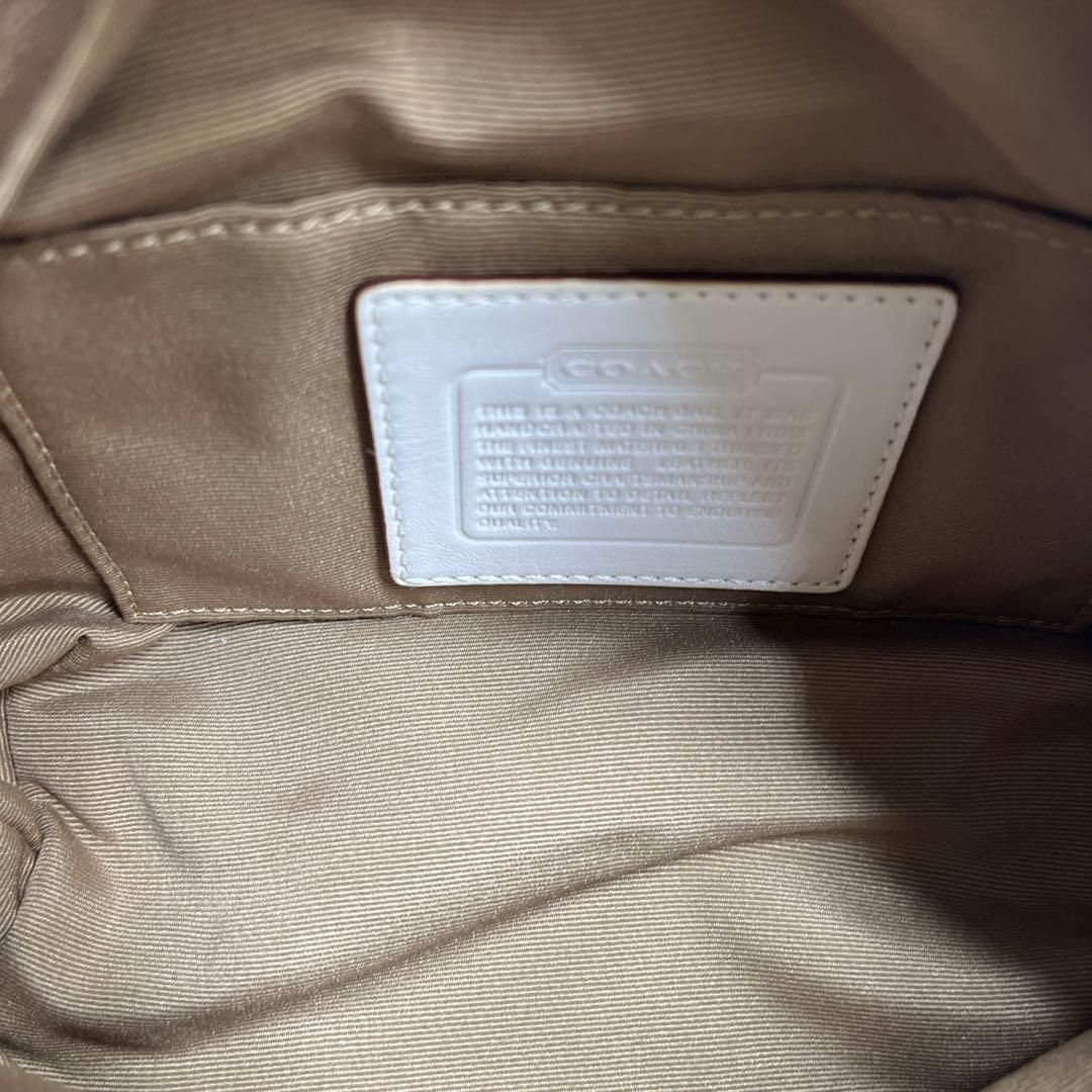 Good condition COACH patchwork mini bag vanity po… - image 12