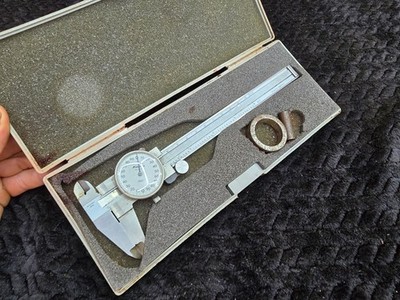 Mitutoyo Model 537-110 Digit/Dial Combo Caliper 0-6 inch Original Case