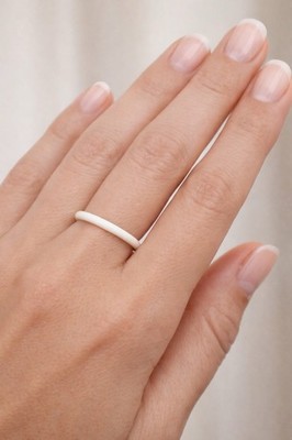NWT Petit Moments Dainty White Ring Gold Accents, Size 6