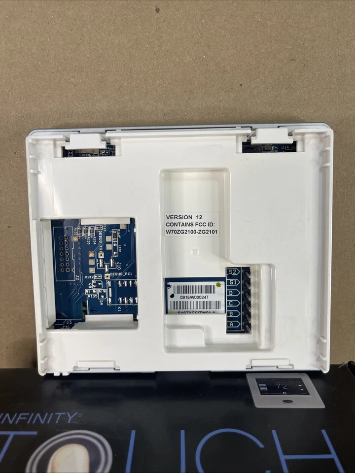 Программируемая версия Carrier SYSTXCCITW01-A Infinity Touch 11 (T2) - Изображение 3 из 4