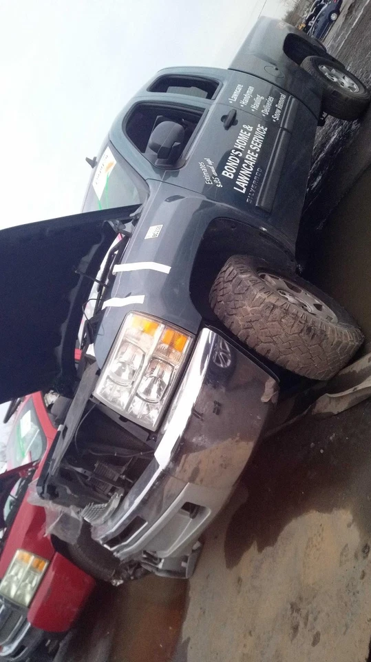 Motor de limpiaparabrisas usado se adapta a: Chevrolet Silverado 1500 2013 camioneta grado A Foto 3 de 4