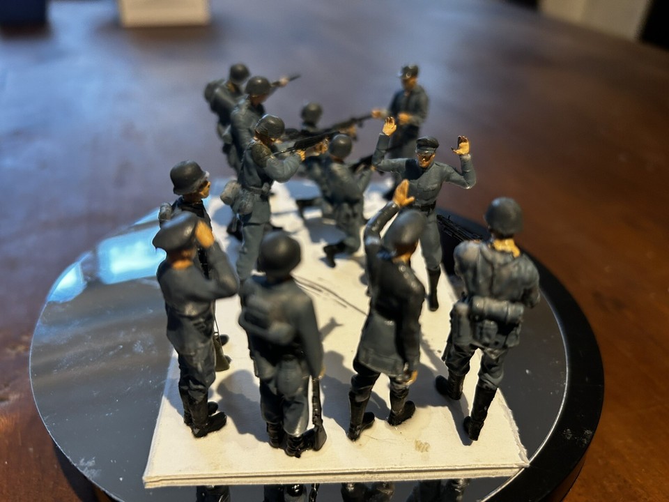 1/35 SCALE GERMAN WW2 RESIN FIGURES, Great Details, 12 Soldiers ...