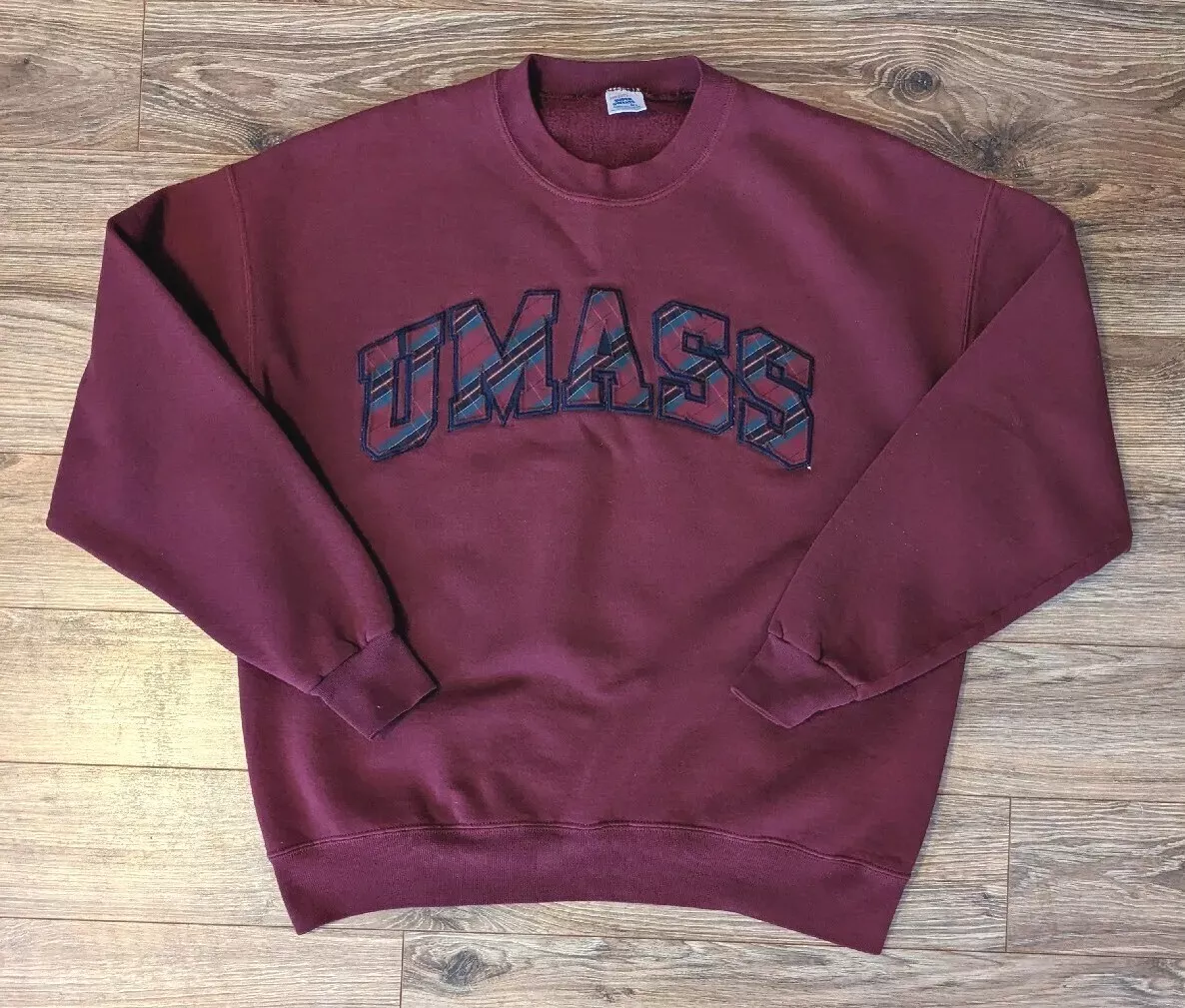 Umass crewneck online sweatshirt