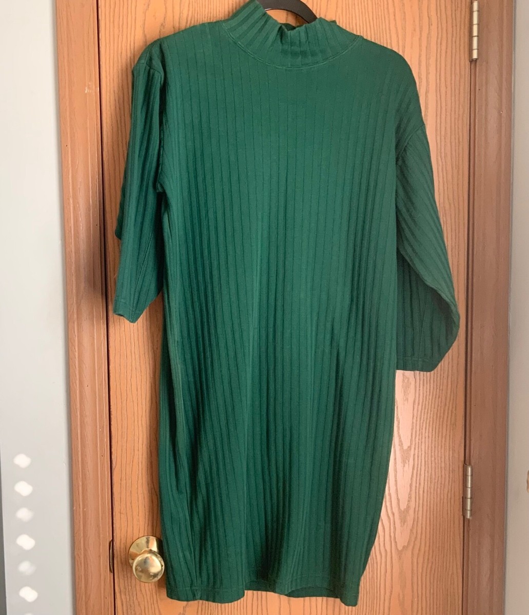 green oversized sweater dress Cheers For Cozy Sweater Dress In Hunter Green main image 0