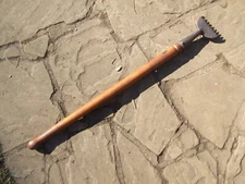 VINTAGE 1920's CARPET STRETCHER super original! no damage  30" long