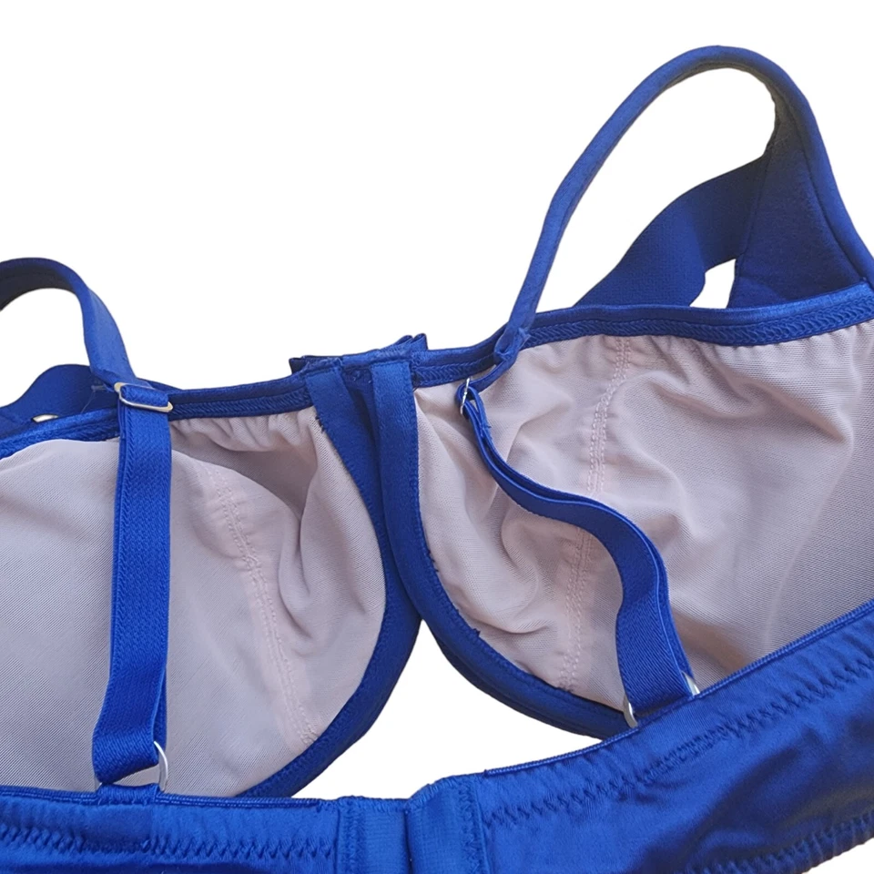 Sujetador con aros Frederick's of Hollywood, único de doble bolsillo, talla 32DD Foto 4 de 4