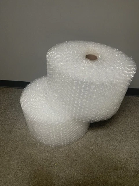 Bubble Cushioning Wrap 1/2" 250 ft² x 12'' Perforated Every 12" LARGE BUBBLE image 2