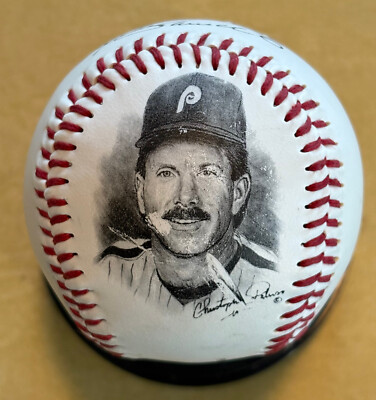 Mike Schmidt (Phillies) Collectible Baseball w/MINT Baseball Cards