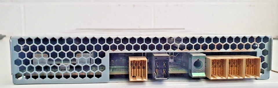 EMC2 / DELL AX4-5i iSCSI SAS Controller 100-562-270_A06 - Image 3 of 3