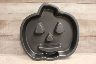 Wilton Pumpkin Shaped Cake Mold Cake Pan - Used
