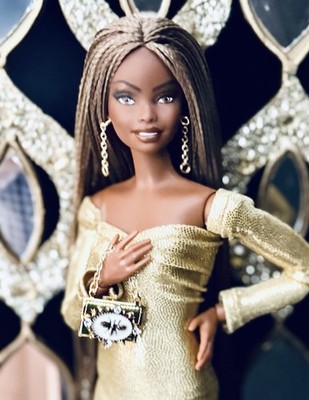 Fashion Doll Size Gold Tone Metal Clutch Bag On Chain! Queen Bee Style Last One!
