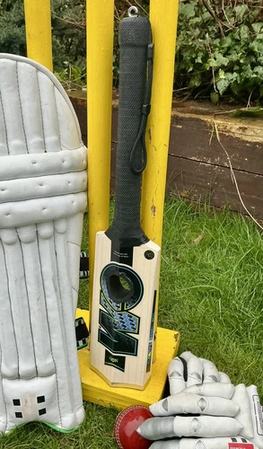Gunn & Moore Aion VR IB Cricket bat For Meta Oculus Quest 3 & 3s Limited Edition - Imagen 4 de 13