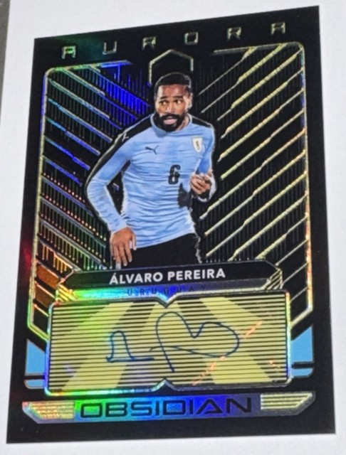 2019-20 Panini Obsidian Soccer Alvaro Pereira Aurora Auto Electric Yellow/10