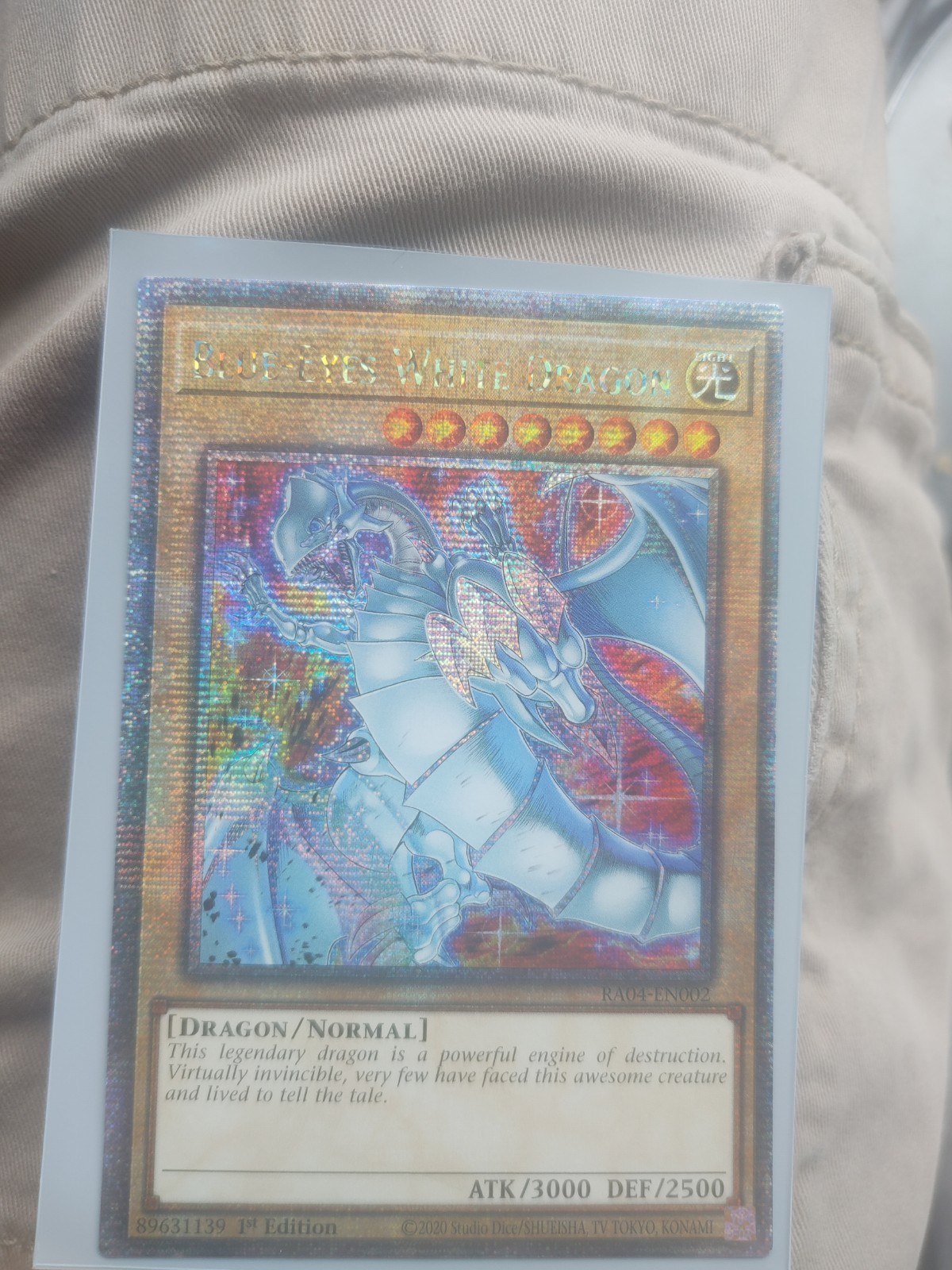 Blue-Eyes White Dragon - RA04-EN002 - Near Mint NM