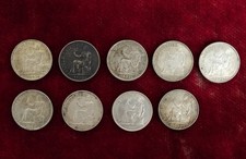 LOT DE NEUF PIÈCES DE PESETA DE LA SECONDE RÉPUBLIQUE ESPAGNOLE. ARGENT. 1933.