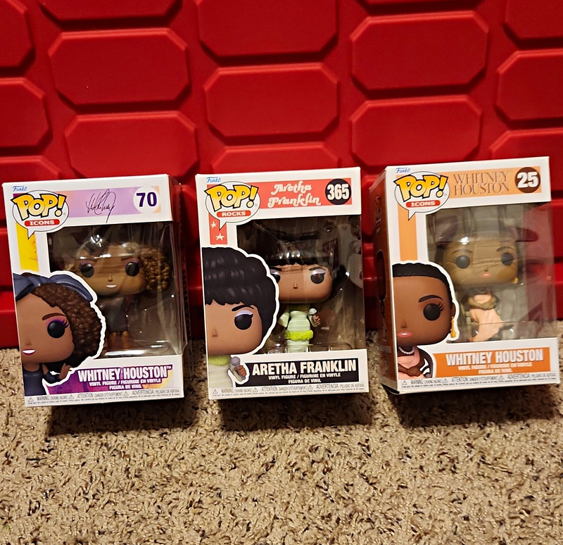 Funko Pop! Vinyl Lot of 3: Whitney Houston #70 Autographed Box, #25, Aretha #365