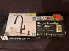 Glacier Bay Paulina Single-Handle Pull-Down Sprayer Kitchen Faucet Matte Black