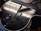 Guitar Hero Xbox 360 Guitar Controller No Dongle Mel Gibson With Strap — photo 2