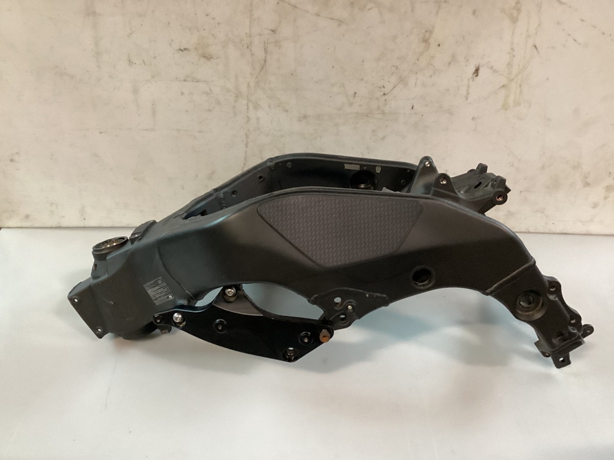 2008 08-10 Kawasaki Ninja ZX10R ZX10 Main Frame Chassis