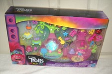  10761 NRFC Hasbro Dreamworks Trolls World Tour Poppy's Stylin' Pod Playset
