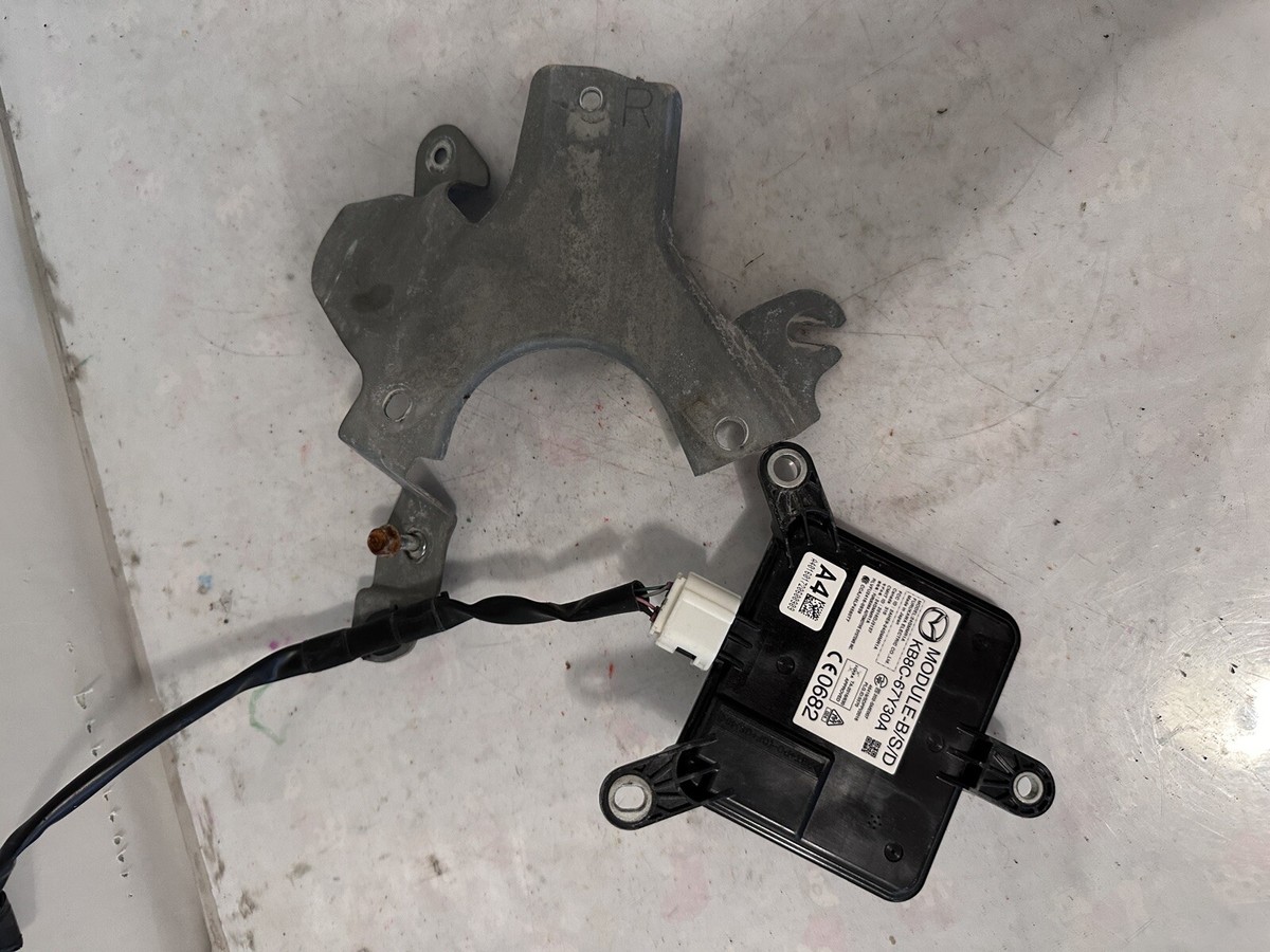 2017 Mazda CX-5 Blind Spot Sensor Control Module RH OEM KB8C