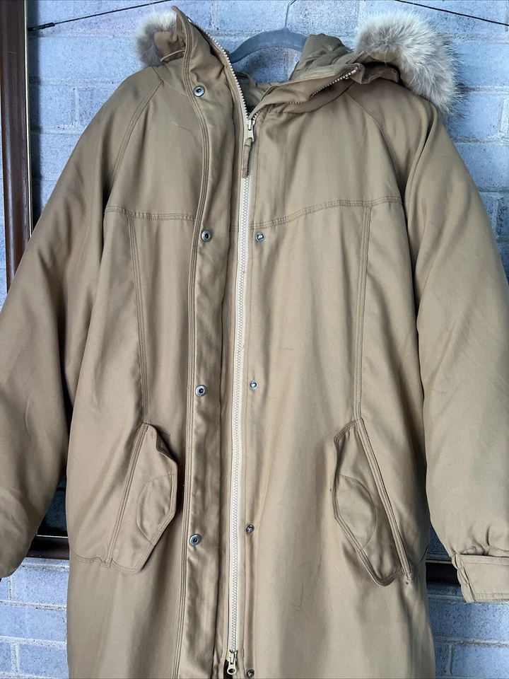 Cabela's Long Goose Down Coyote Fur Hooded Trim Coat Size XL - Image 3 of 4