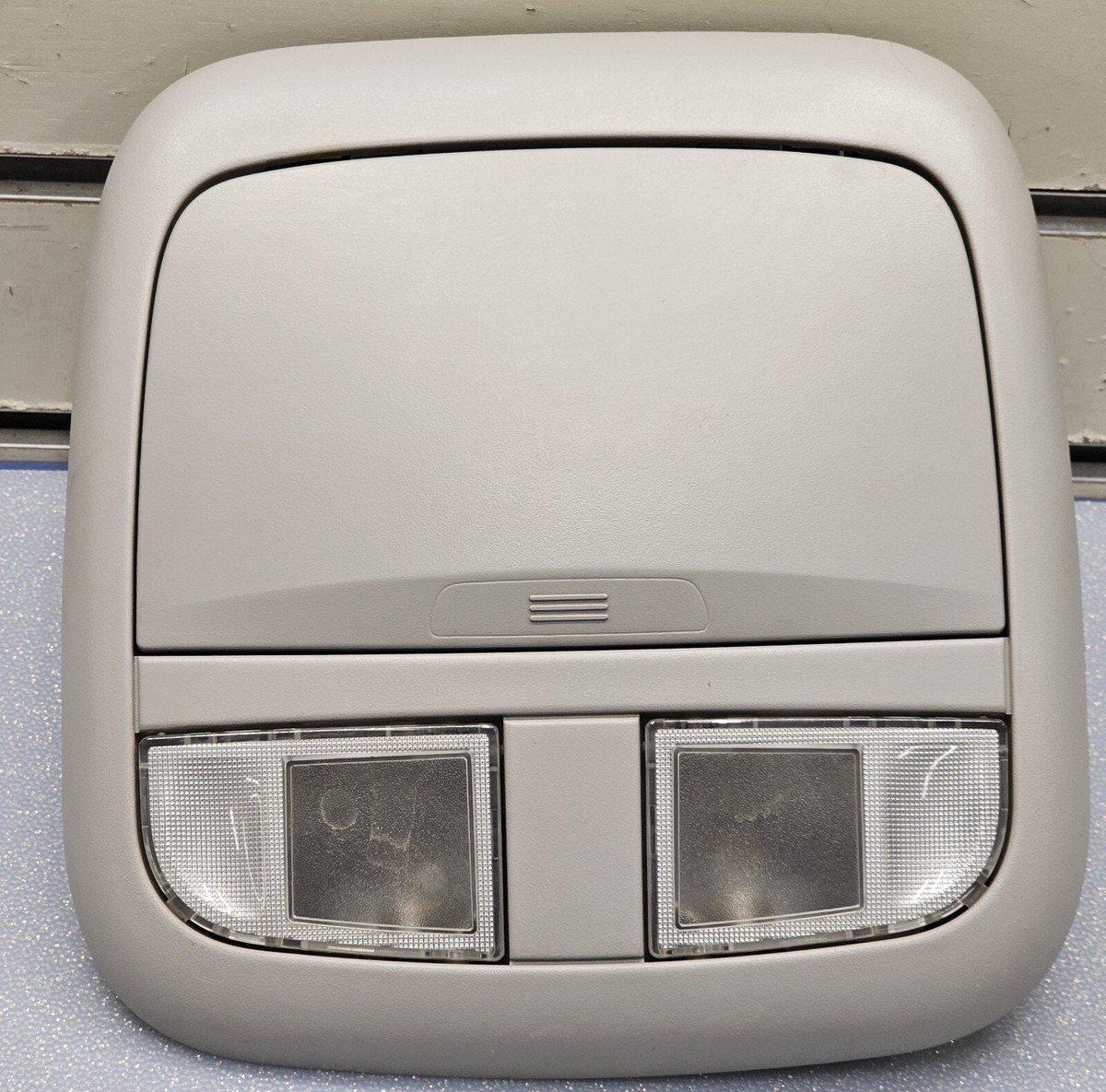 2000-2006 Nissan Sentra Overhead Console Dome Light Map Lamp