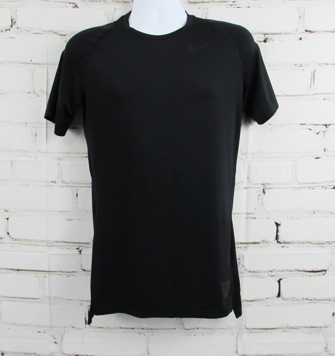 Nike Pro ブラック コンプレッショントップ Nike Pro Shirt Mens Large Compression Black Dri-FIT Activewear