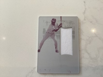 Eddie Murray 1/1 2023 game worn patch card