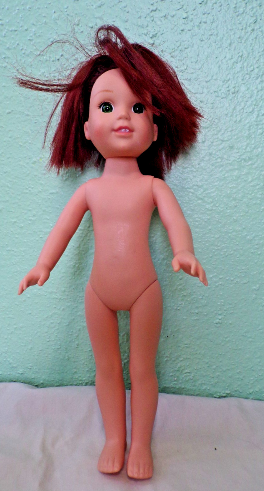 AFW American Fashion World 14"  vinyl doll brunette green ey