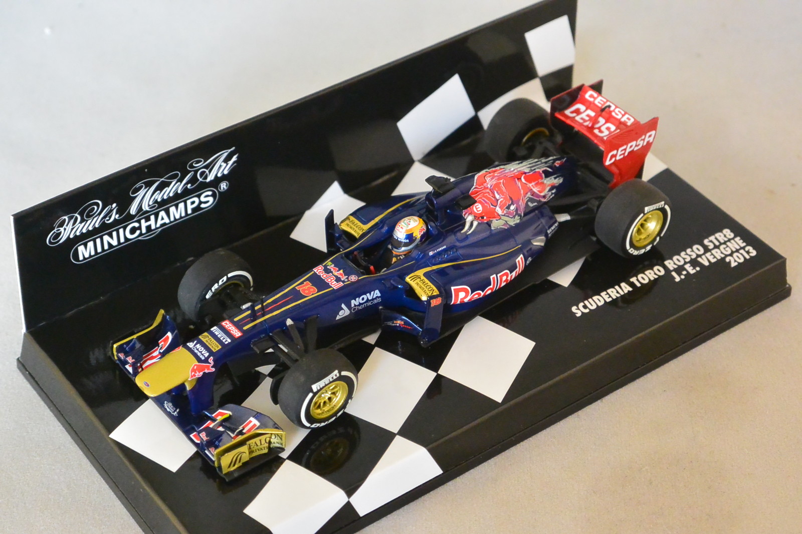 Toro Rosso STR8 Jean-Eric Vergne 2013 cadeau idéal pour fan de F1 1/43