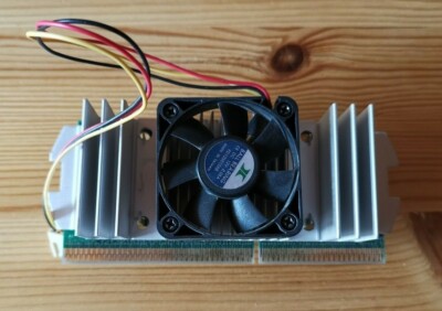 RETRO PC Prozessor Slot 1 CPU Intel Celeron SL39Z 400MHz mit Kühler TOP Vintage