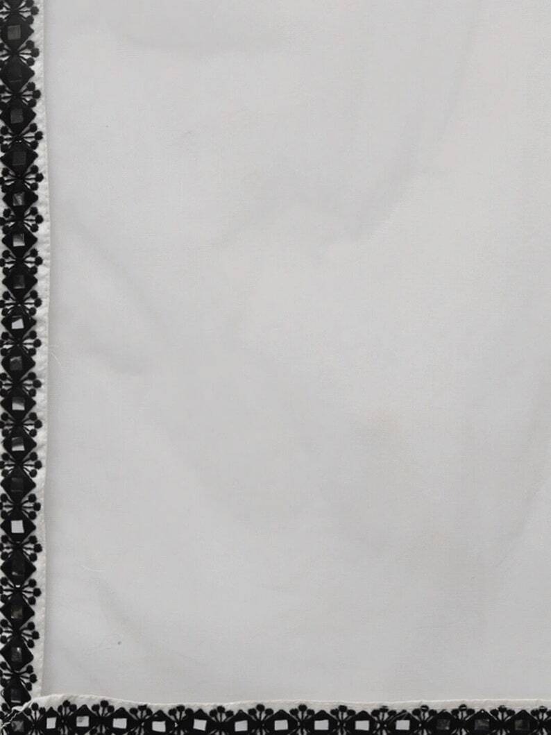 Picture 4 of 8