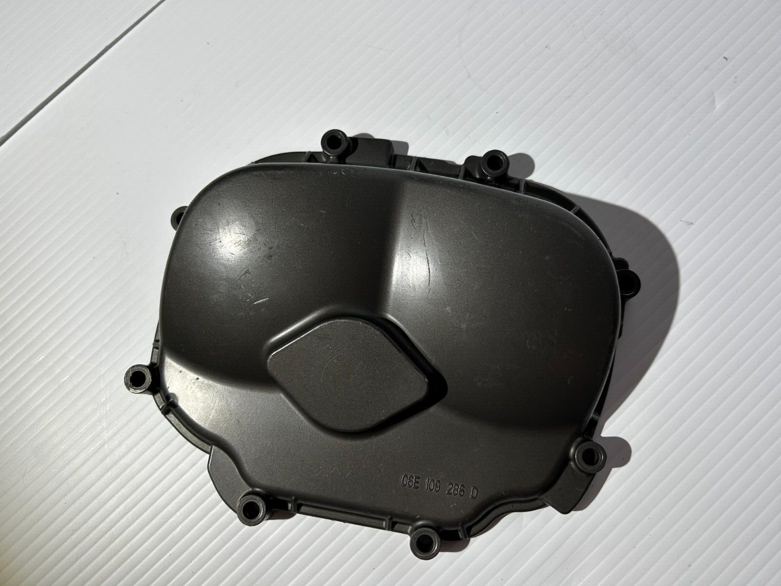 2003-2008 LAMBORGHINI GALLARDO OEM RIGHT RH CYLINDER HEAD CAP 06E109286D