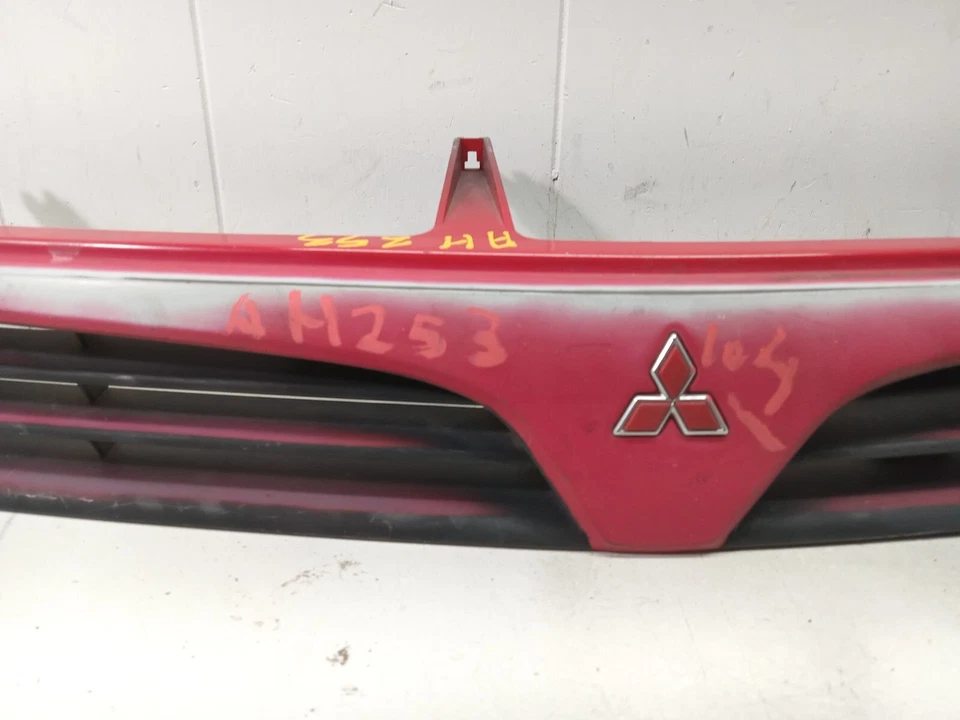 1997 - 2001 MITSUBISHI MIRAGE 4 DOOR FRONT GRILLE OEM, 104-58739A - Image 4 of 4