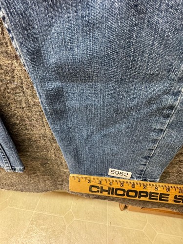 Wrangler Mens Jeans Blue Denim Cotton Blend Size 36x29 - Picture 4 of 10