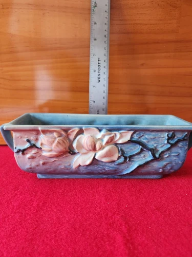 Roseville Pottery Magnolia Window Box