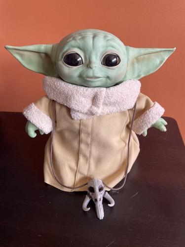2020 Hasbro Mandalorian The Child Animatronic Edition Star Wars Baby Yoda Grogu
