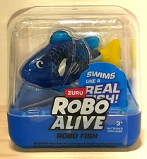 Zuru Robo FISH Robo Alive Blue Color Changing Water Activated Fish