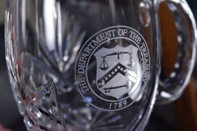 US Department of Treasury Etched Crystal Beer Mug Agency Swag Gift Shop Award
