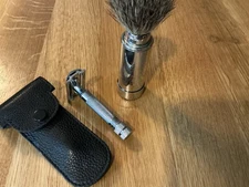TRAVEL SHAVING KIT: MÜHLE Brush Chrome + MERKUR 34C razor + Holster GERMANY EUC