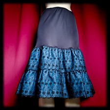 FLIRTY Vintage 50s BLUE Lace Petticoat SLIP Skirt NYLON Tulle Floral  M/L
