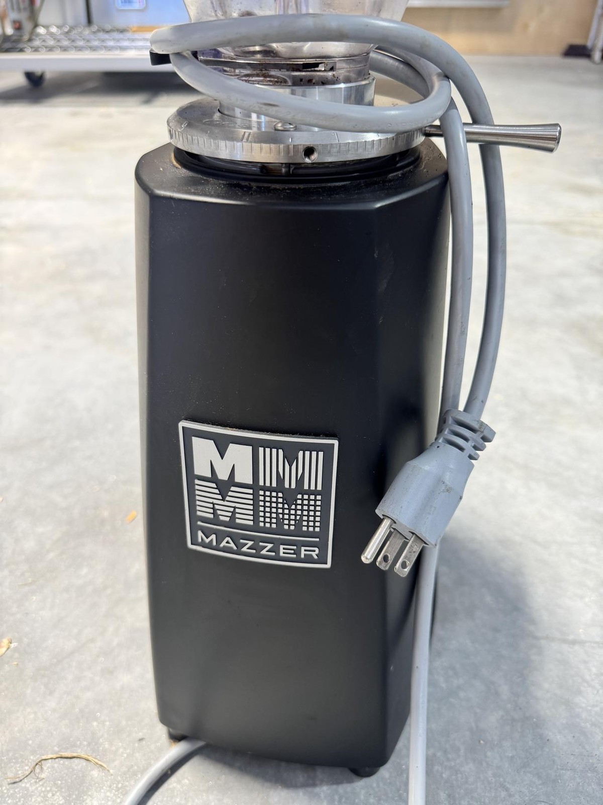 Mazzer Luigi Spa Espresso Coffee Grinder - Broken Knob, Functional